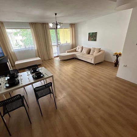 Апартамент Маги Kazanlŭk Extérieur photo